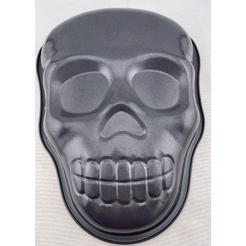 Skull Shaped‎ Cake Pan ~ Halloween Nonstick